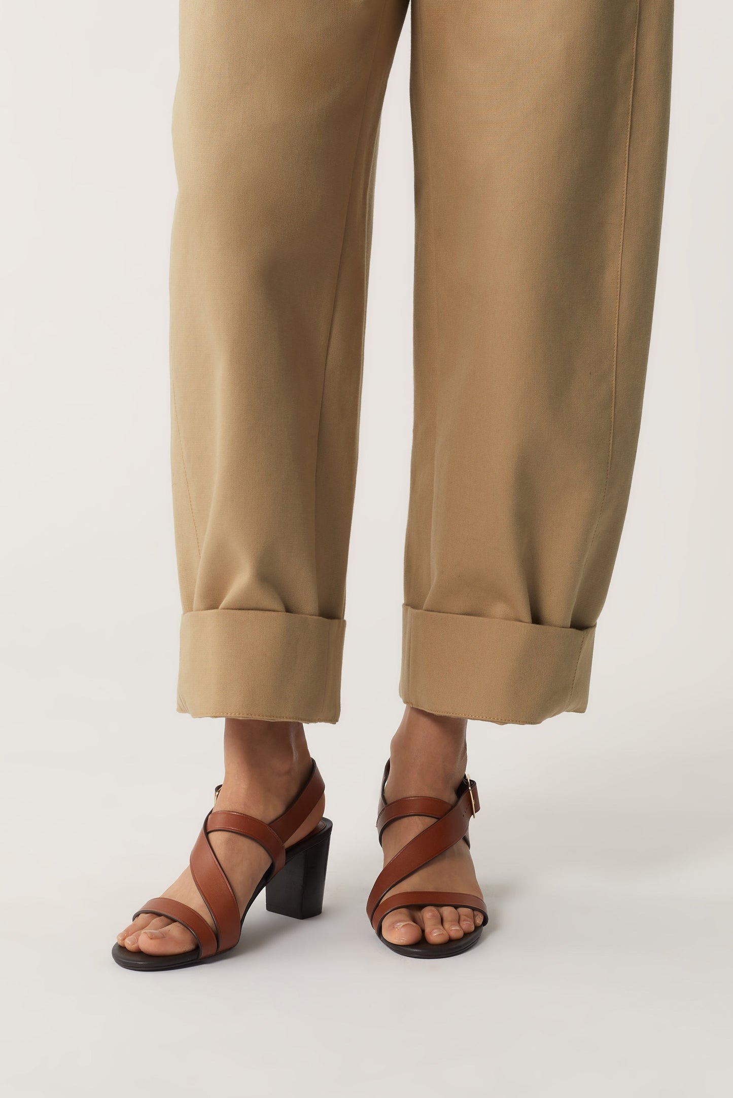 ZAPATOS PAOLA MARRONES