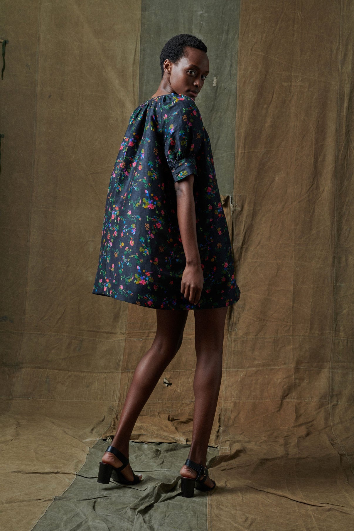 ZAPATOS PAOLA NEGRAS vue 7