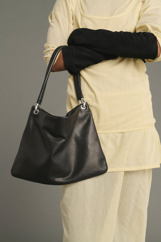 Cabas Gia Mini - Negro Cuero Liso con Ojales - Soeur