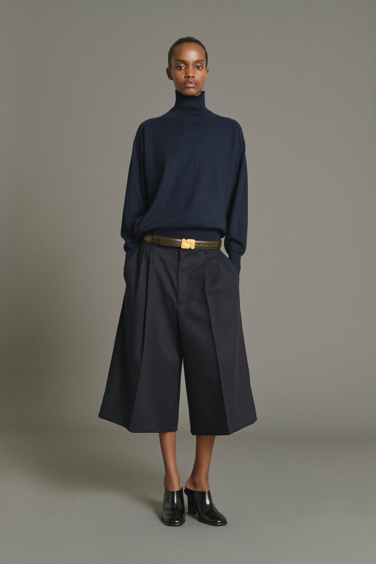 Jersey Nord - Navy Lana Merino cuello vuelto oversize - Soeur vue 4