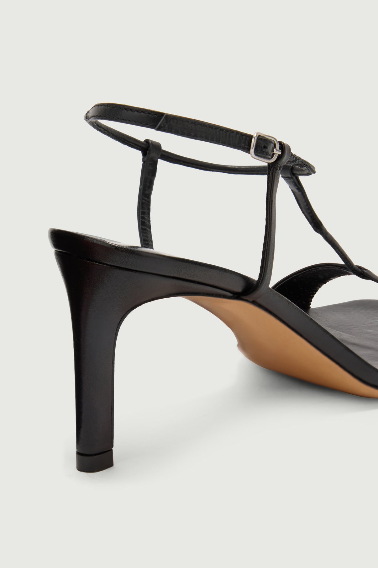Sandalias Cecilie - Negro Cuero con Tacón - Soeur vue 4
