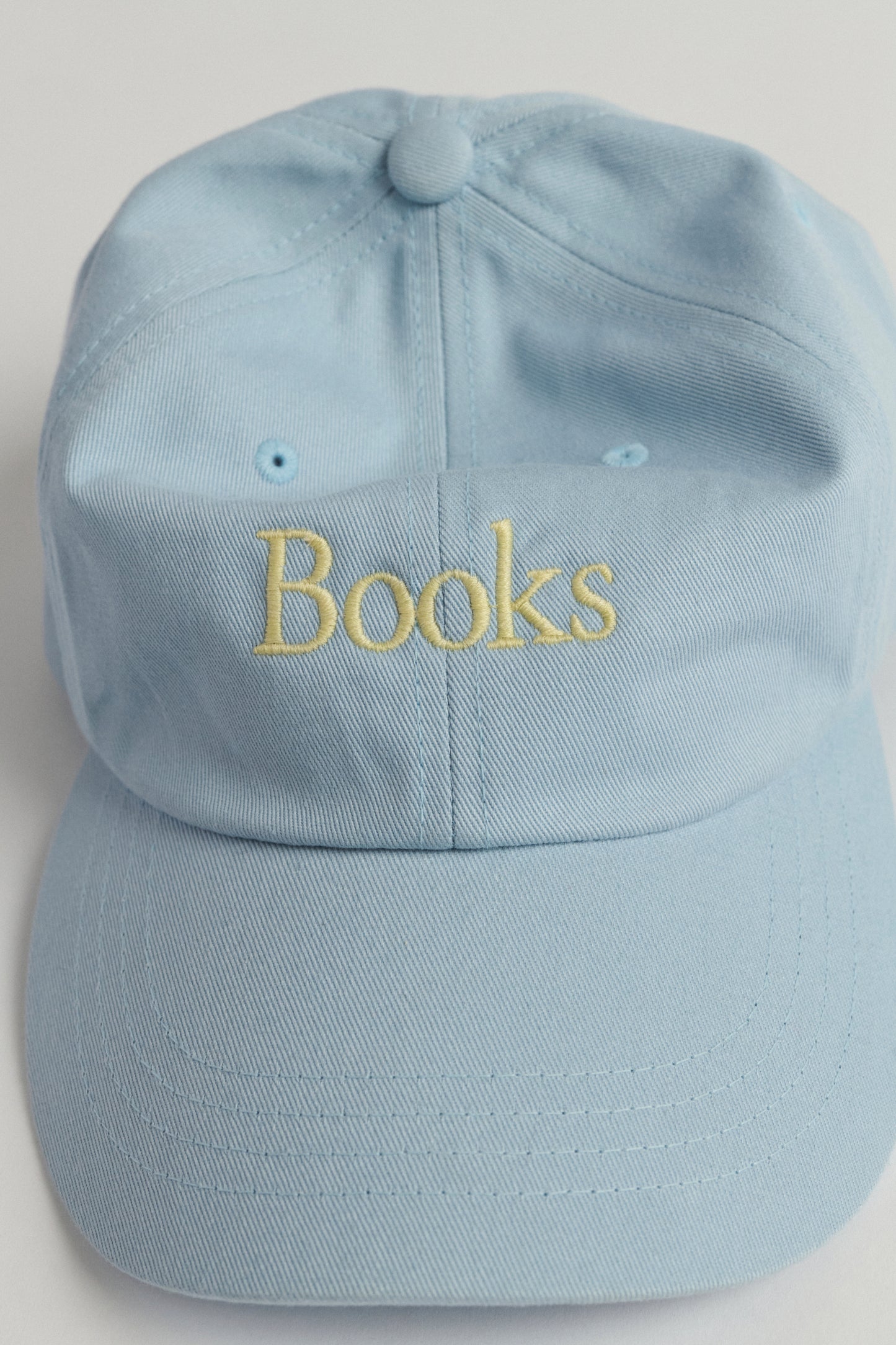 Gorra Books Light Blue - Soeur x Pacific Editions